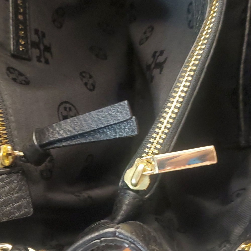 Tory Burch Black Bag🖤🖤🖤 - Picture 10 of 12